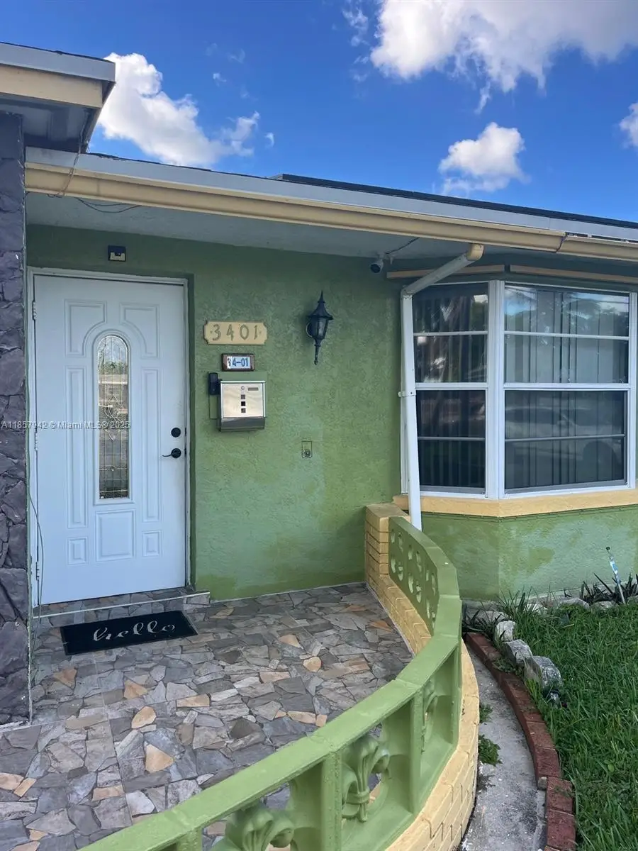 3401 NW 40th St, Lauderdale Lakes, FL 33309 - Image #2