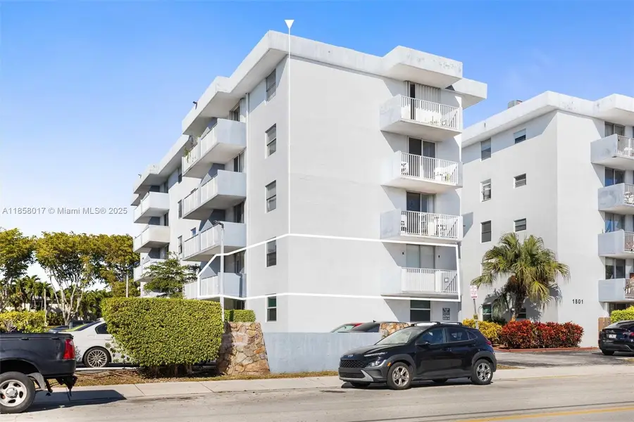 1801 S Treasure Dr #217, North Bay Village, FL 33141 - Image #3