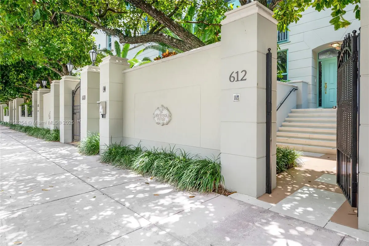 612 Valencia Ave #104, Coral Gables, FL 33134 - Image #1