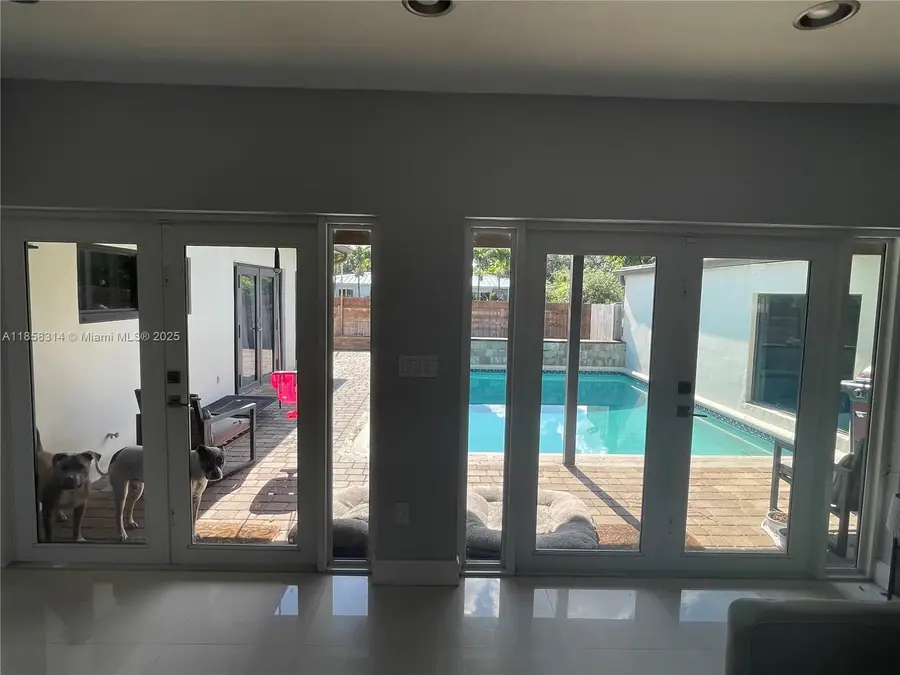 801 Oriole Ave, Miami Springs, FL 33166 - Image #3