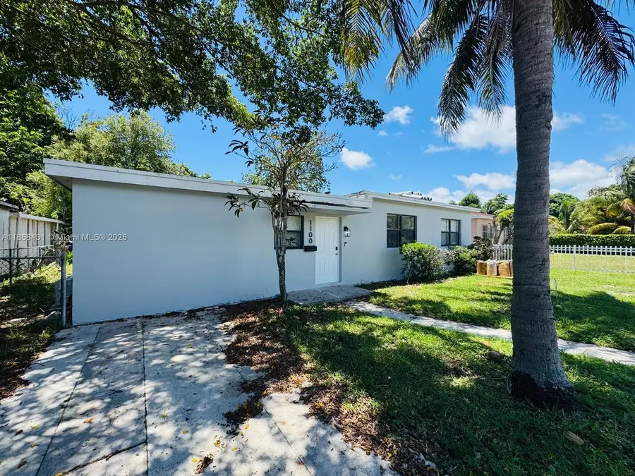 1100 NE 151st Ter, North Miami Beach, FL 33162 - Image #2
