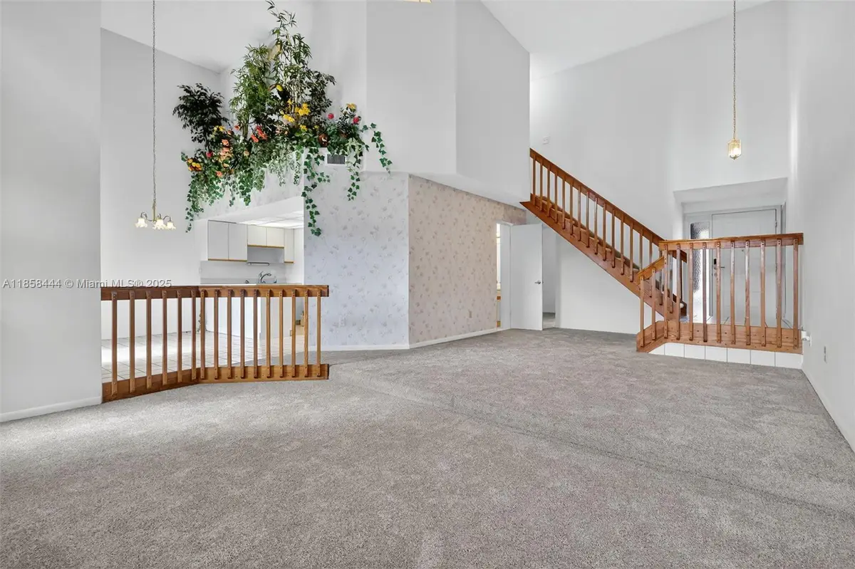 1042 SW 113th Ter #121, Pembroke Pines, FL 33025 - Image #1