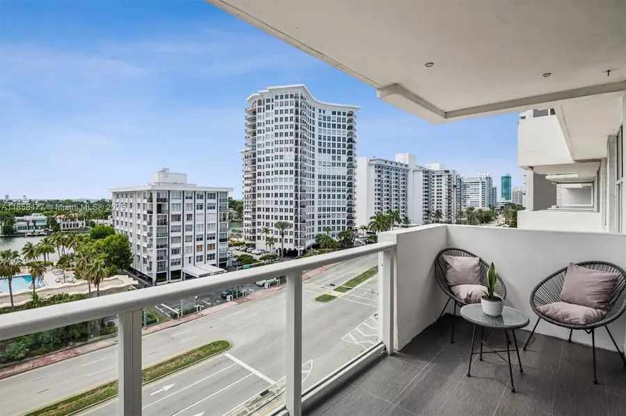 5601 Collins Ave #820, Miami Beach, FL 33140 - Image #3