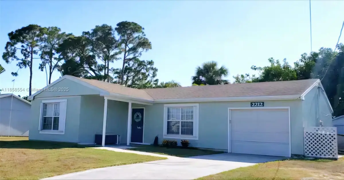 2212 SE Wald St, Port Saint Lucie, FL 34984 - #1