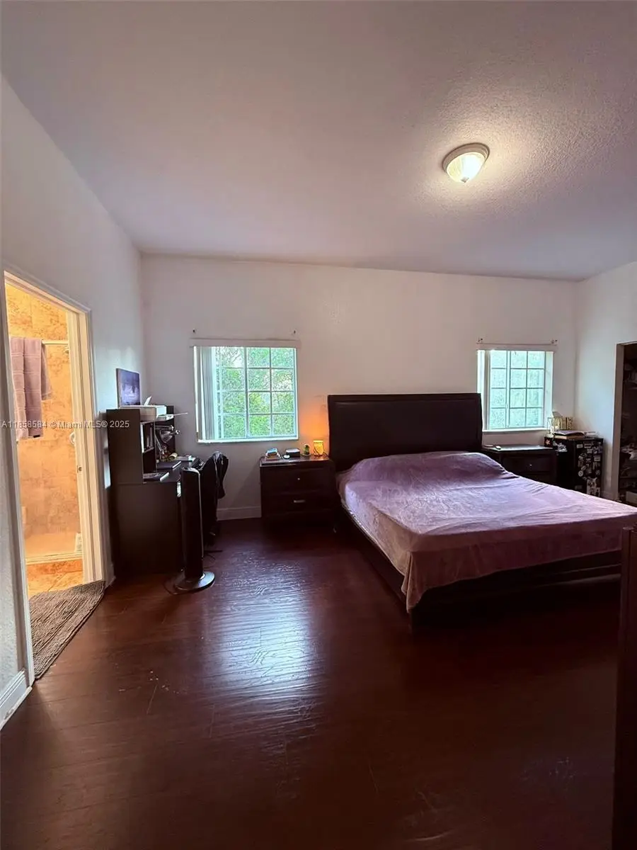 20318 SW 87th Ct, Cutler Bay, FL 33189 - Image #2