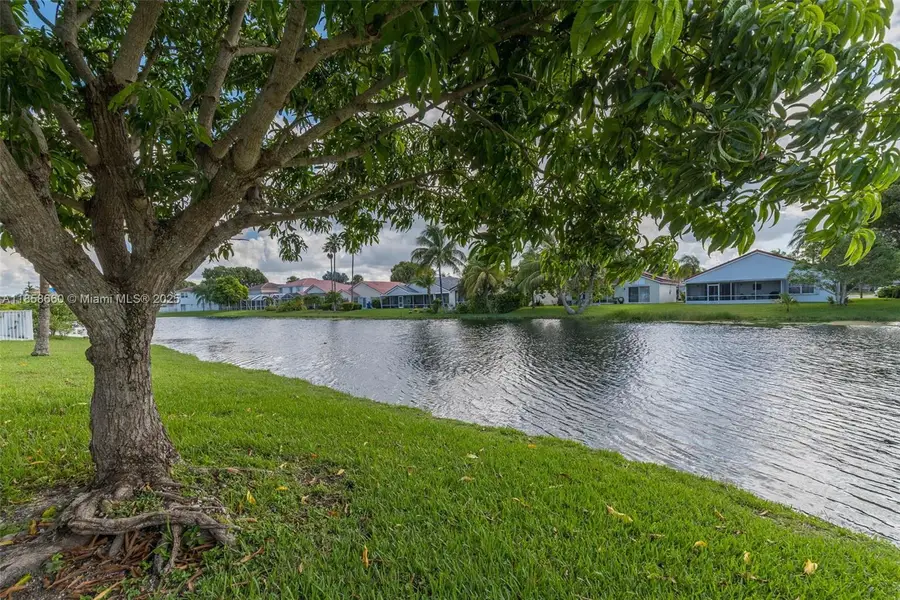 161 Granada Ave, Weston, FL 33326 - Image #3