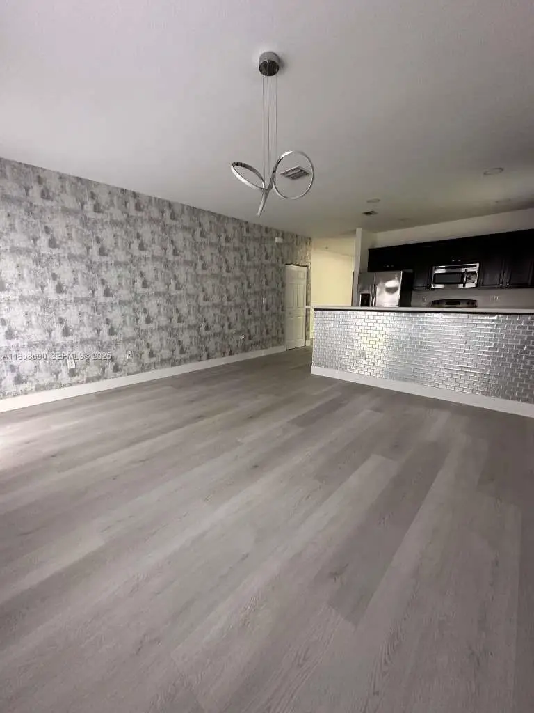 15461 SW 173rd Ln, Miami, FL 33187 - Image #3