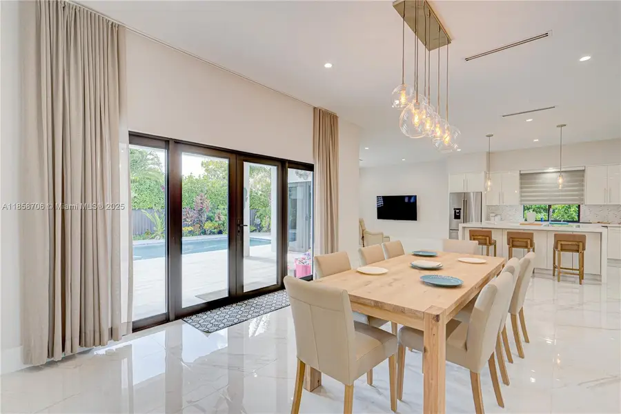 2521 SW 105th Ave, Miami, FL 33165 - Image #3