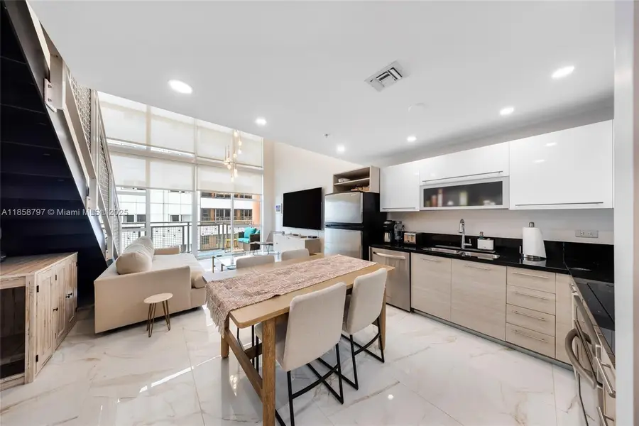 253 NE 2nd St #427, Miami, FL 33132 - #2