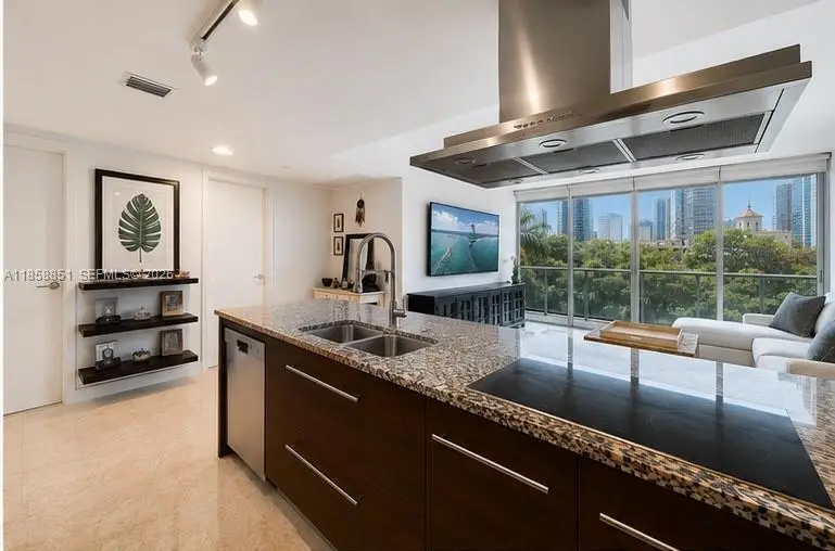 495 Brickell Ave #411, Miami, FL 33131 - #3