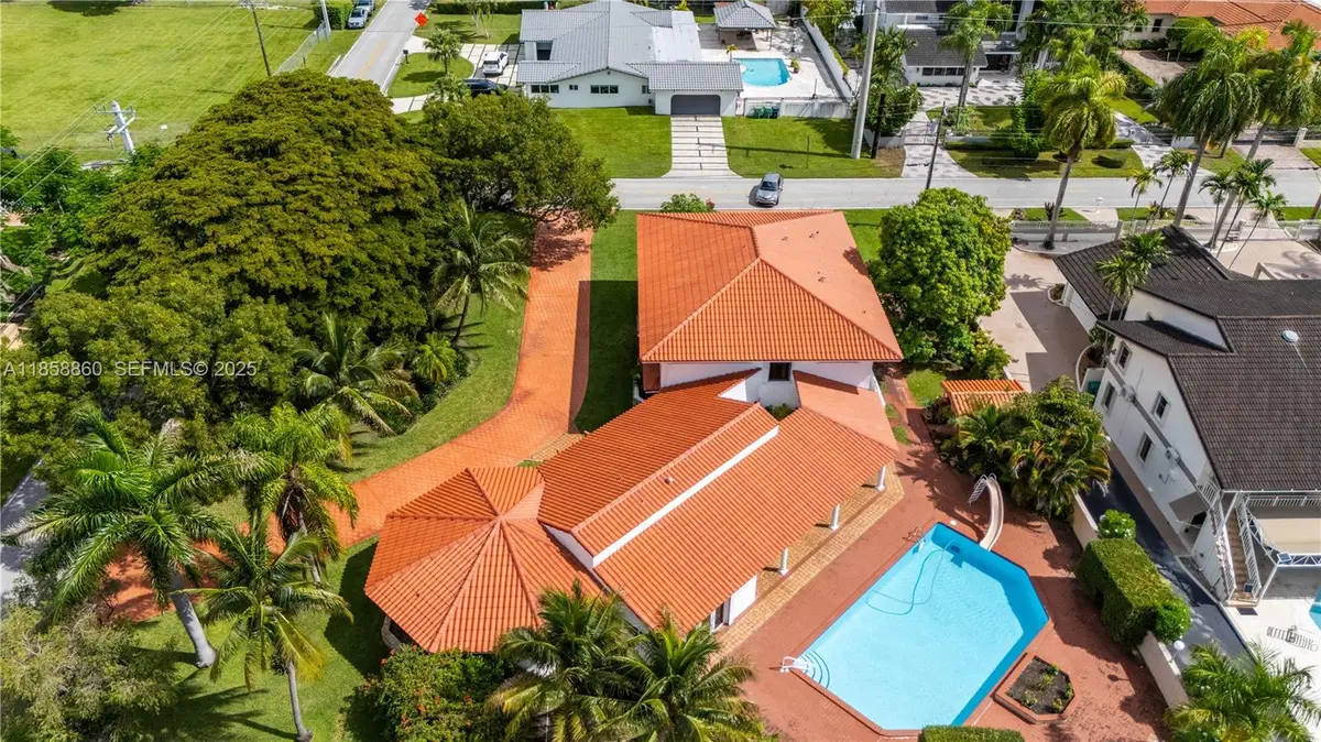 8390 SW 2nd St, Miami, FL 33144 - Image #1