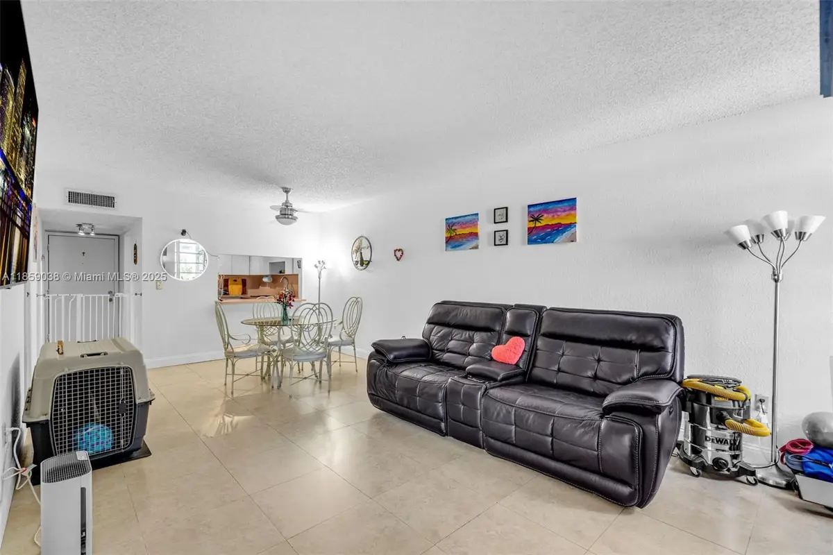 1900 W 68th St #F302, Hialeah, FL 33014 - Image #1