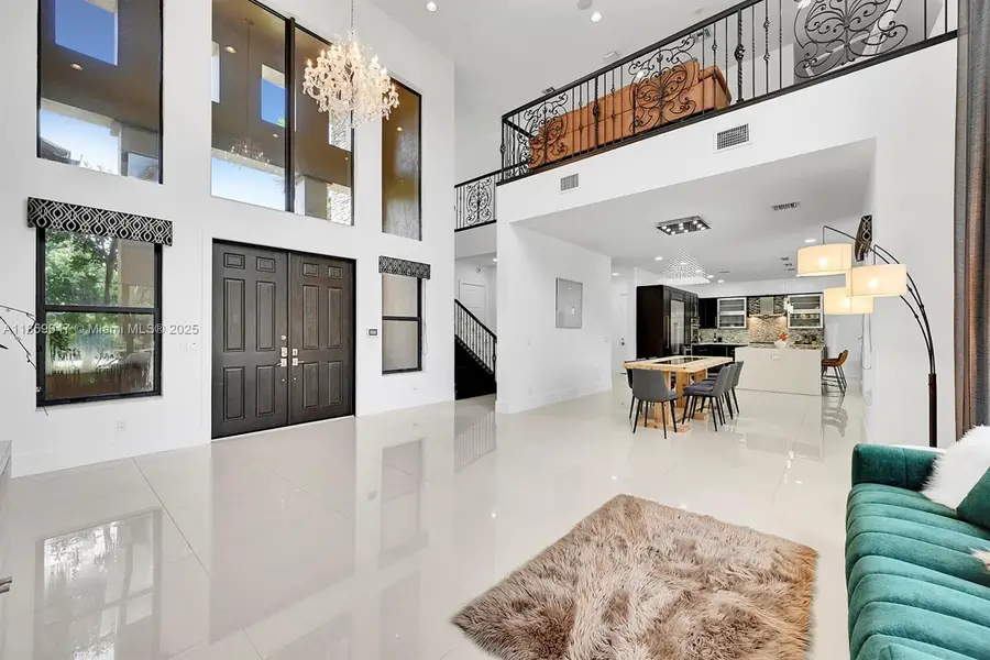 11231 NW 19th Ct, Plantation, FL 33323 - Image #3