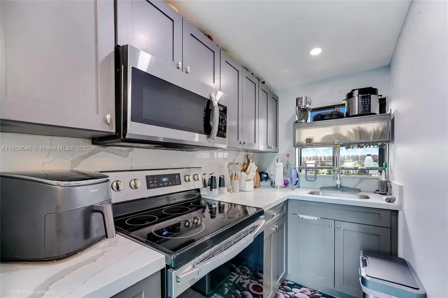 5128 SW 4th St, Miami, FL 33134 - Image #3