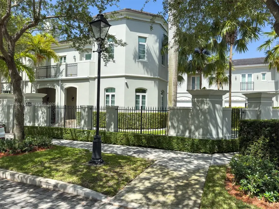 10170 SW 75th Pl, Pinecrest, FL 33156 - Image #3