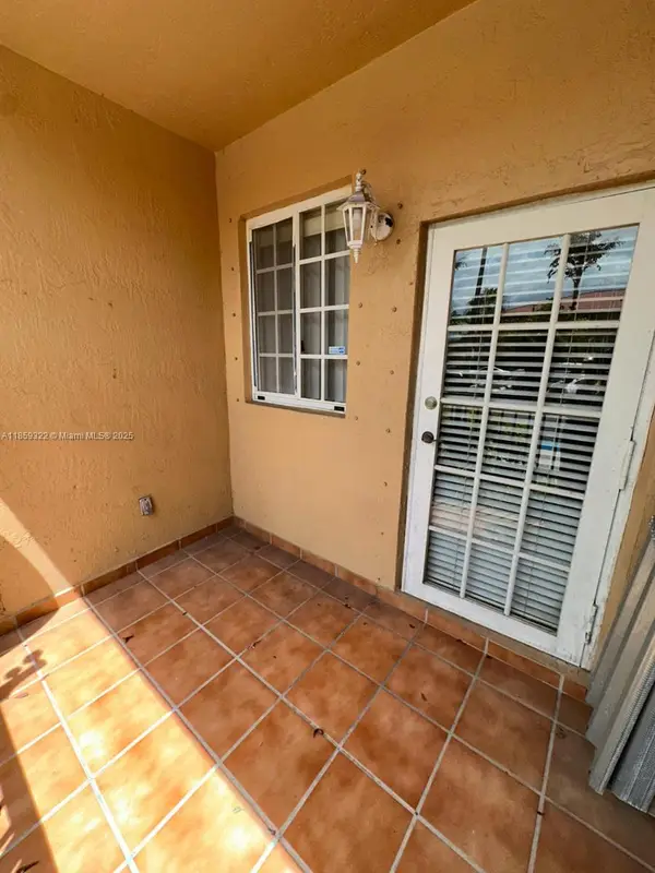 17415 NW 75th Pl #103, Hialeah, FL 33015