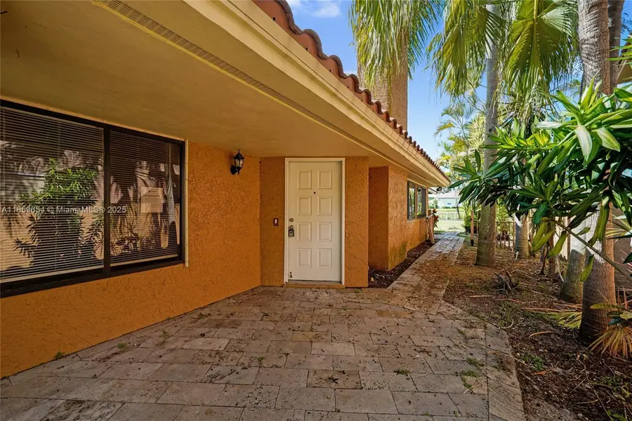 3887 NW 7th Pl, Deerfield Beach, FL 33442 - Image #3