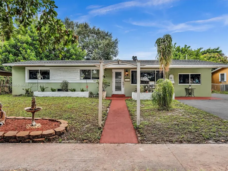 6472 Johnson St, Hollywood, FL 33024 - Image #2