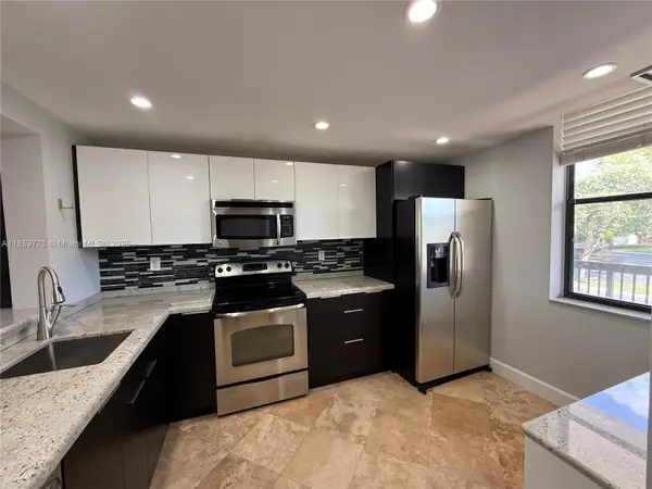 2767 S Carambola Cir S #201, Coconut Creek, FL 33066