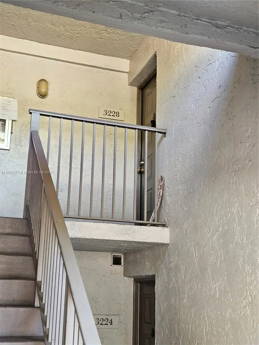 3228 Coral Lake Ln #3228, Coral Springs, FL 33065 - Image #3