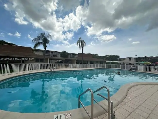 16701 NE 13th Ave #102, Miami, FL 33162 - Image #1