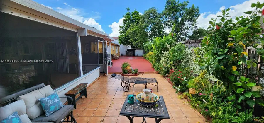 18959 NW 63rd Ct Cir, Hialeah, FL 33015 - Image #3