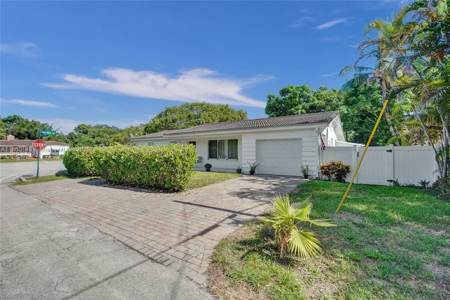 10 NW 100th St, Miami Shores, FL 33150 - Image #3