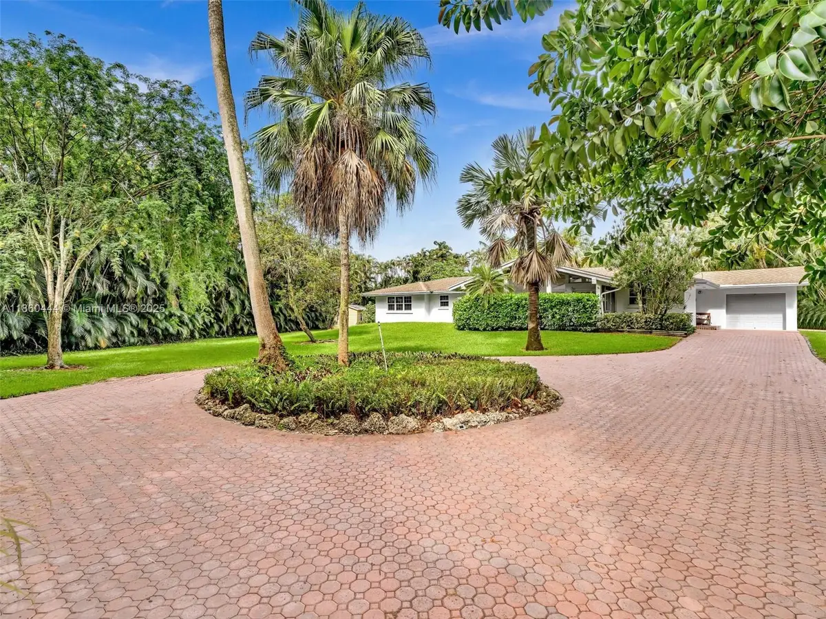 4851 SW 106th Ave, Davie, FL 33328 - Image #1