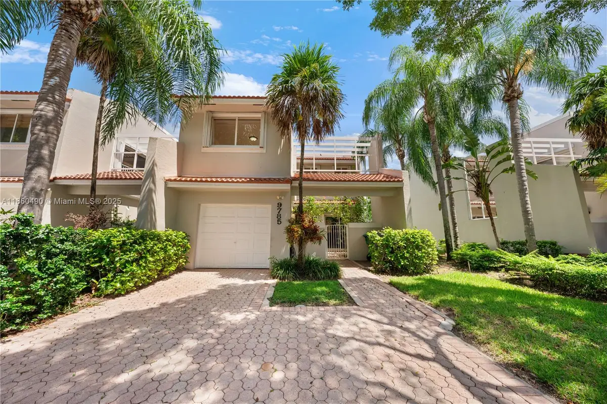 9785 NW 45th Ln, Doral, FL 33178 - Image #1