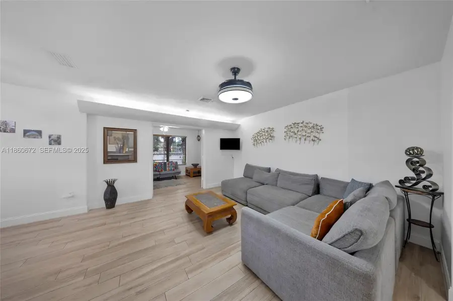 911 N Park Rd, Hollywood, FL 33021 - Image #3