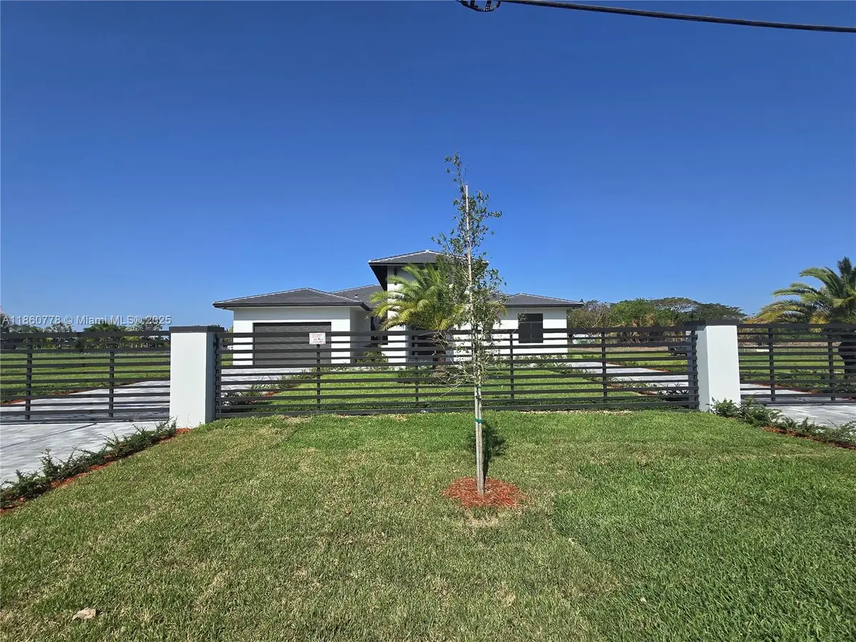 23840 SW 209th Pl, Homestead, FL 33031 - Image #1