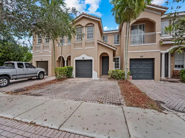 1383 SE 26th Ave, Homestead, FL 33035