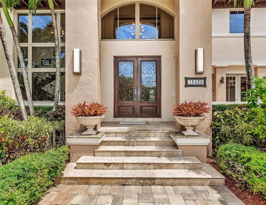 13425 SW 37th Pl, Davie, FL 33330 - #2