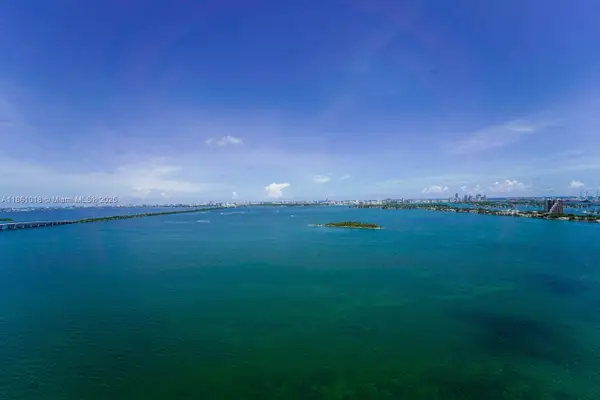 700 NE 24th St #2904, Miami, FL 33137