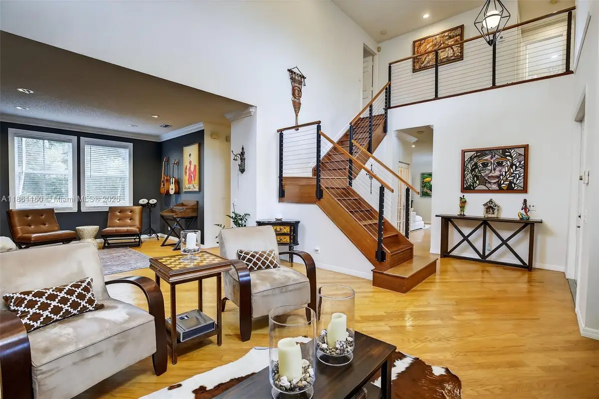 3989 Pinewood Ln, Weston, FL 33331 - Image #1