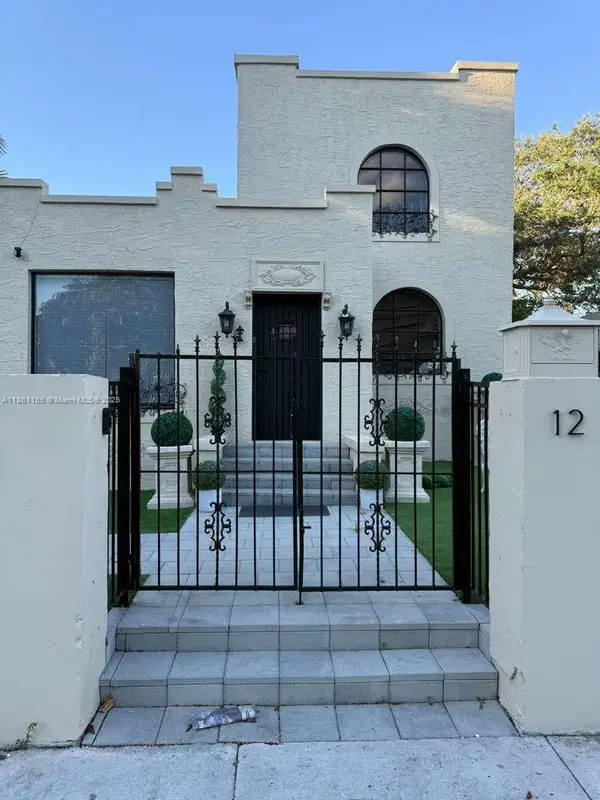 12 NE 50th St, Miami, FL 33137
