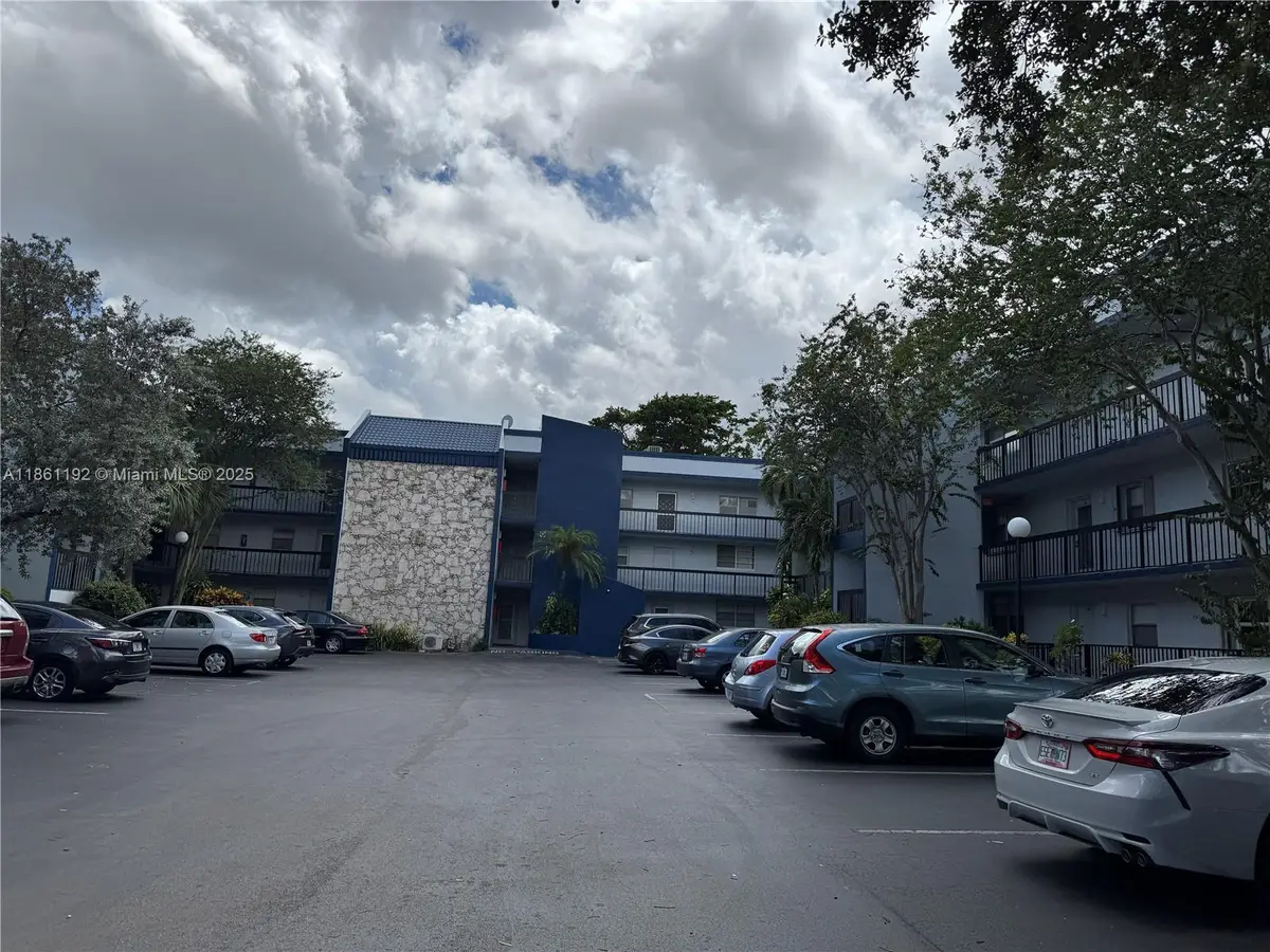 3090 Holiday Springs Blvd #206, Margate, FL 33063 - Image #1