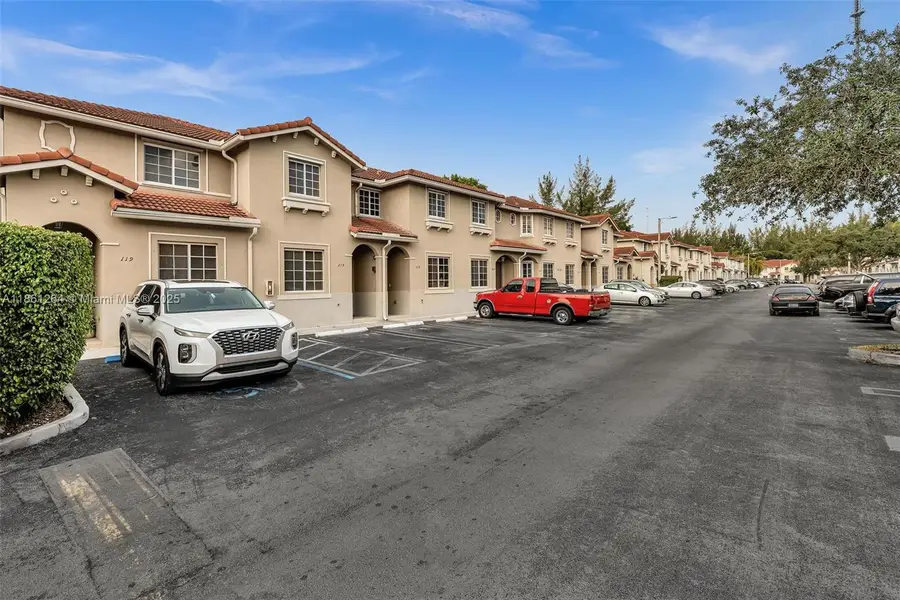 21205 NW 14 Pl #819, Miami Gardens, FL 33169 - Image #2