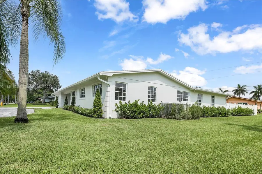 8355 SW 89th St, Miami, FL 33156 - Image #2