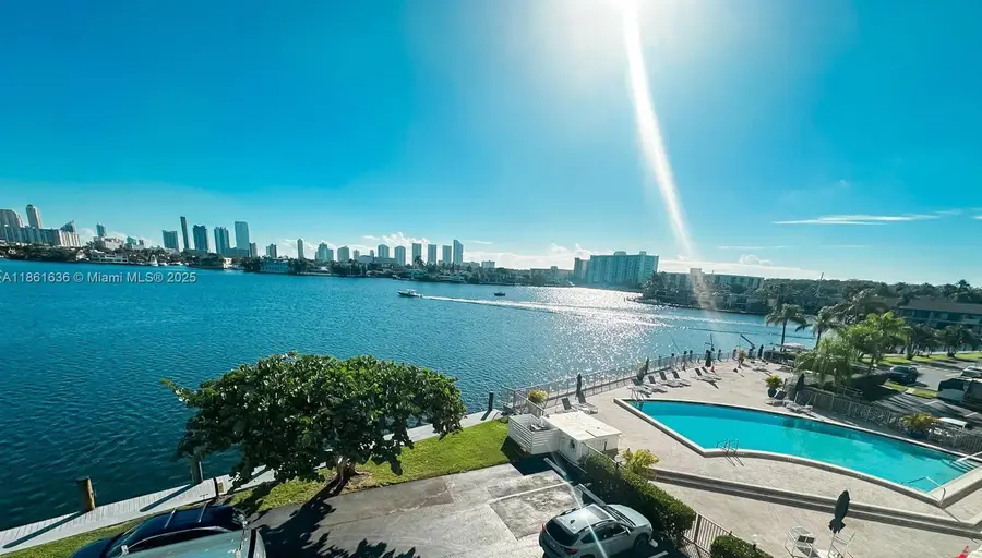 16546 NE 26th Ave #4J, North Miami Beach, FL 33160 - Image #3