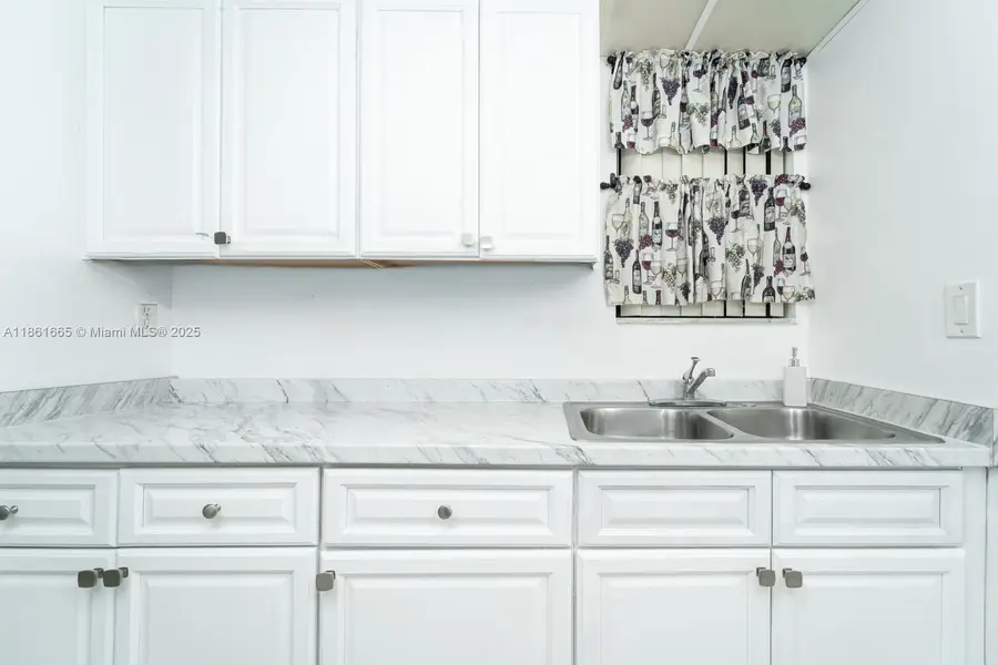 576 NW 114th Ave #203, Sweetwater, FL 33172 - Image #2