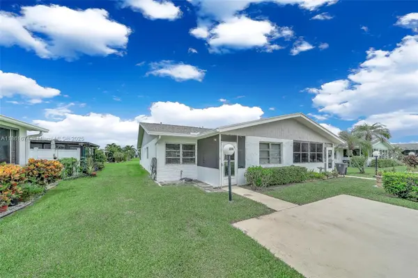 3319 Americo Dr, West Palm Beach, FL 33417