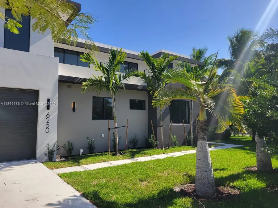 6250 SW 78th St, South Miami, FL 33143 - Image #3