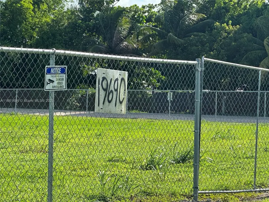 19690 Sw 206th St, Miami, FL 33187 - Image #3