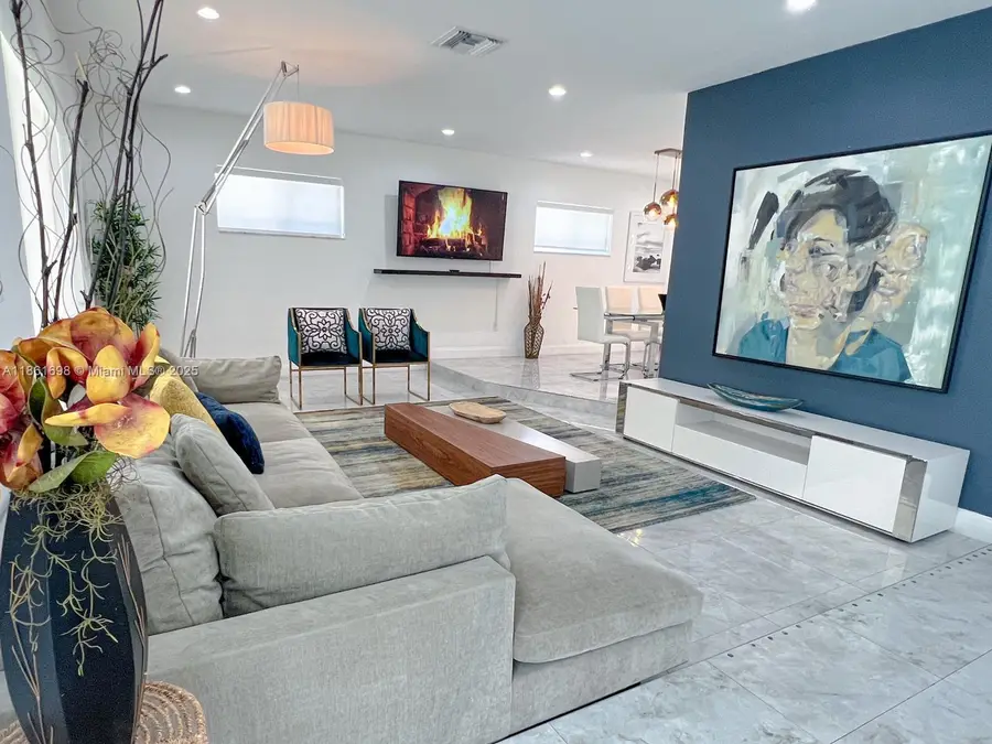 200 NW 86th St, El Portal, FL 33150 - Image #3