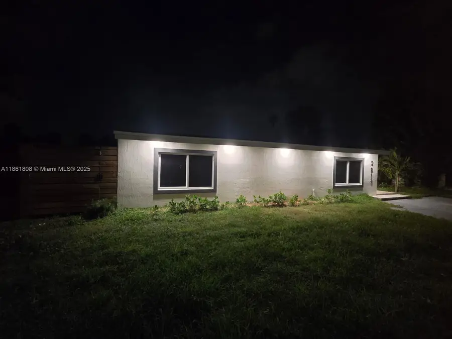 2615 NW 62nd Ave, Margate, FL 33063 - Image #2