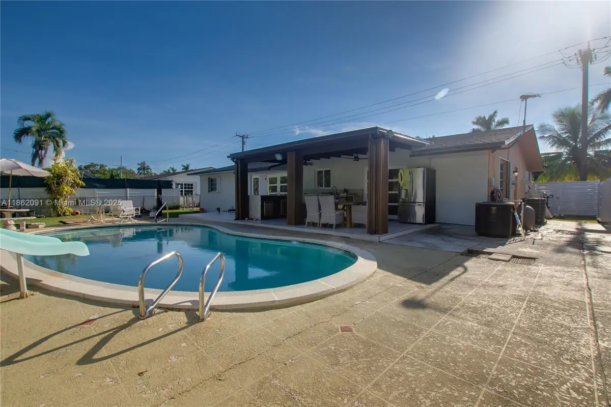 19701 SW 87 Ave, Cutler Bay, FL 33157 - Image #1