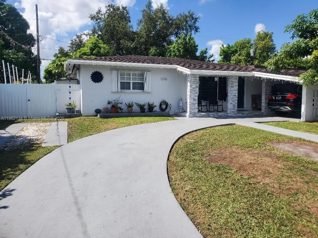 Address Withheld By Seller, Hyrum, FL 33177 - Image #1