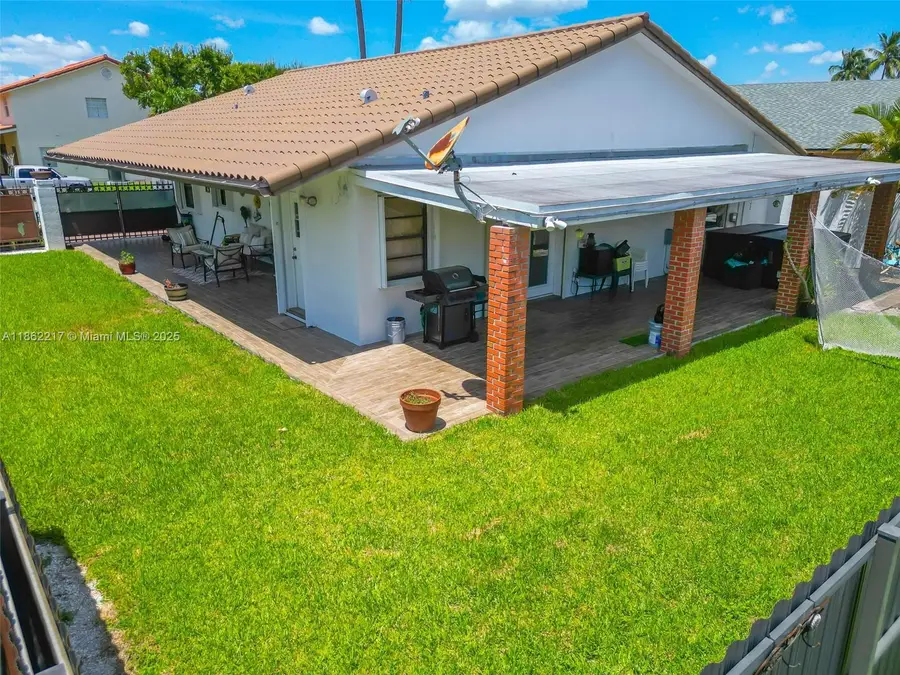 2671 SW 99th Ct, Miami, FL 33165 - Image #2