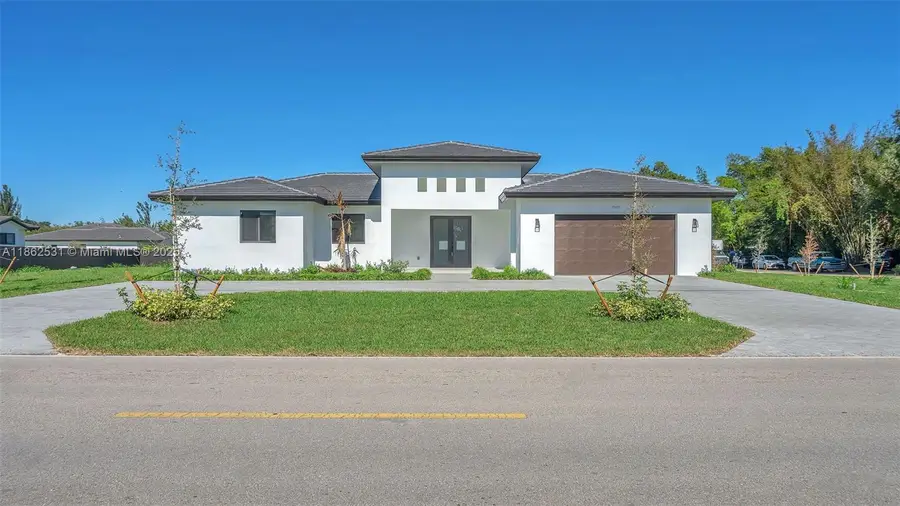 15455 SW 232 St, Miami, FL 33170 - Image #2